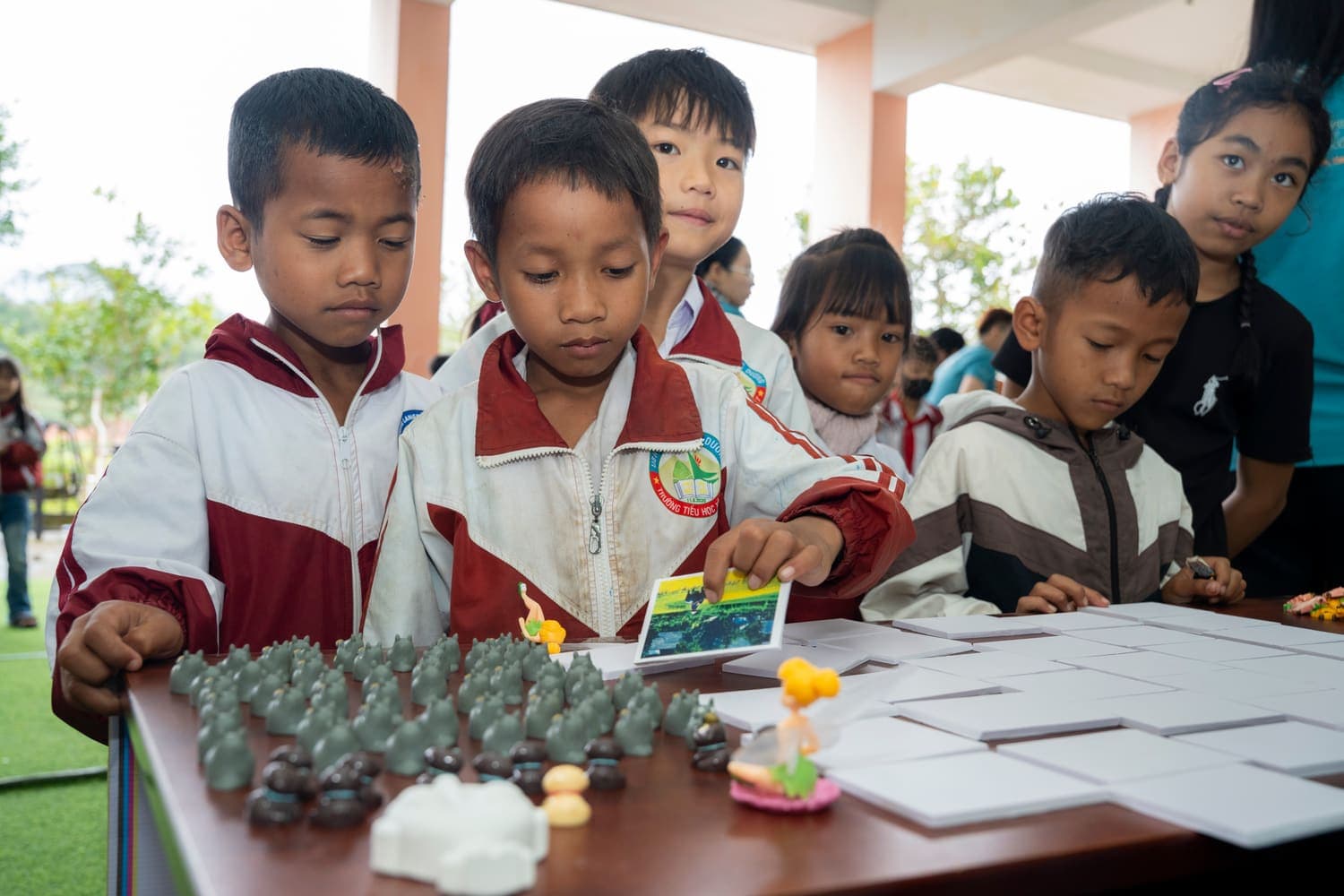 Sân chơi dân gian